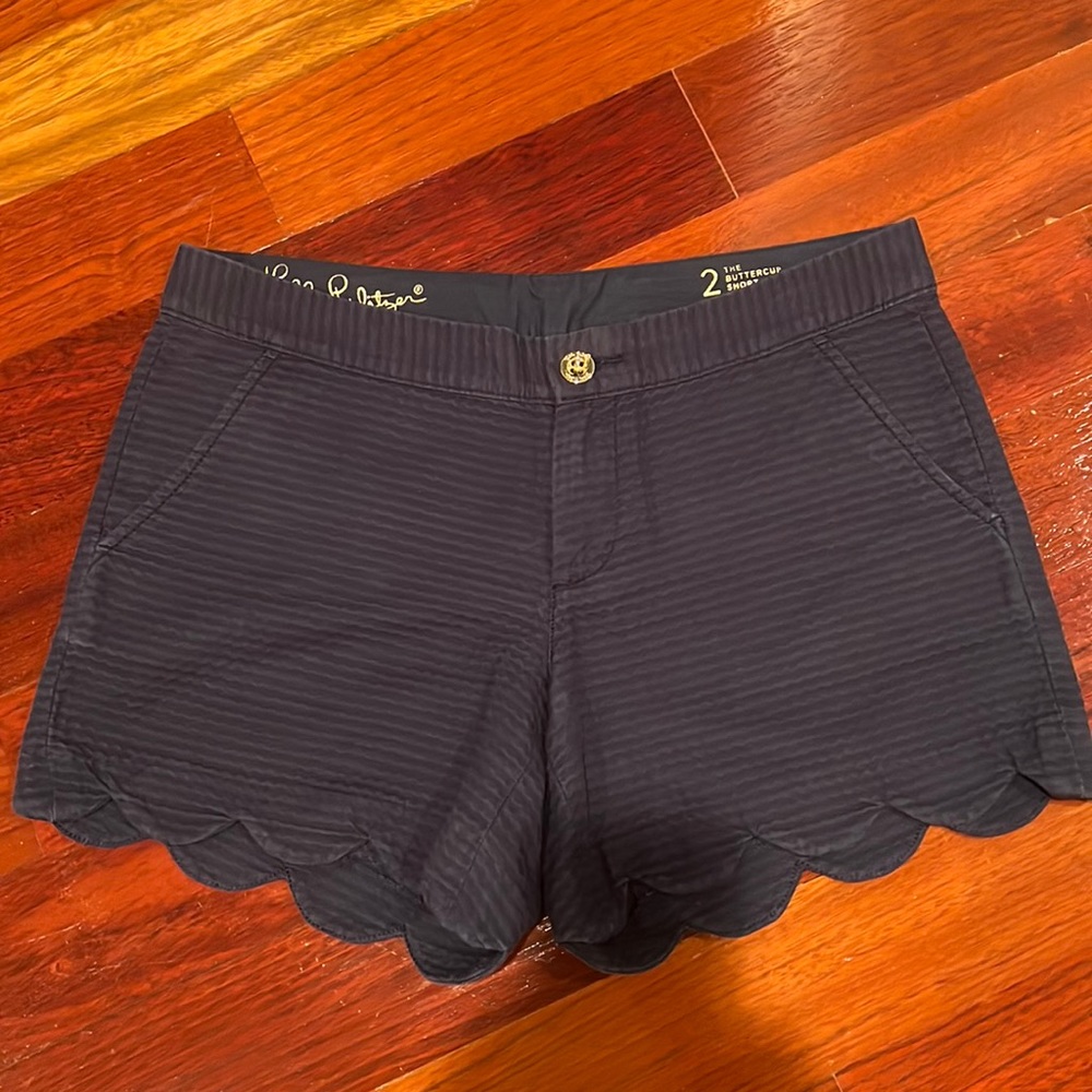 Lilly Polzer size to buttercup shorts